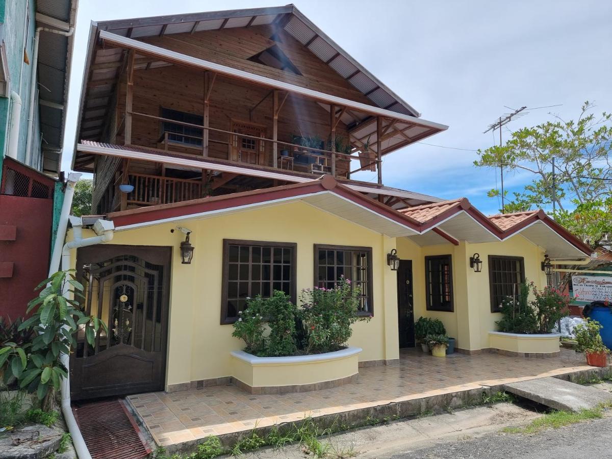 Hostal Bocas Tropical Paradise Bocas del Toro Exterior photo